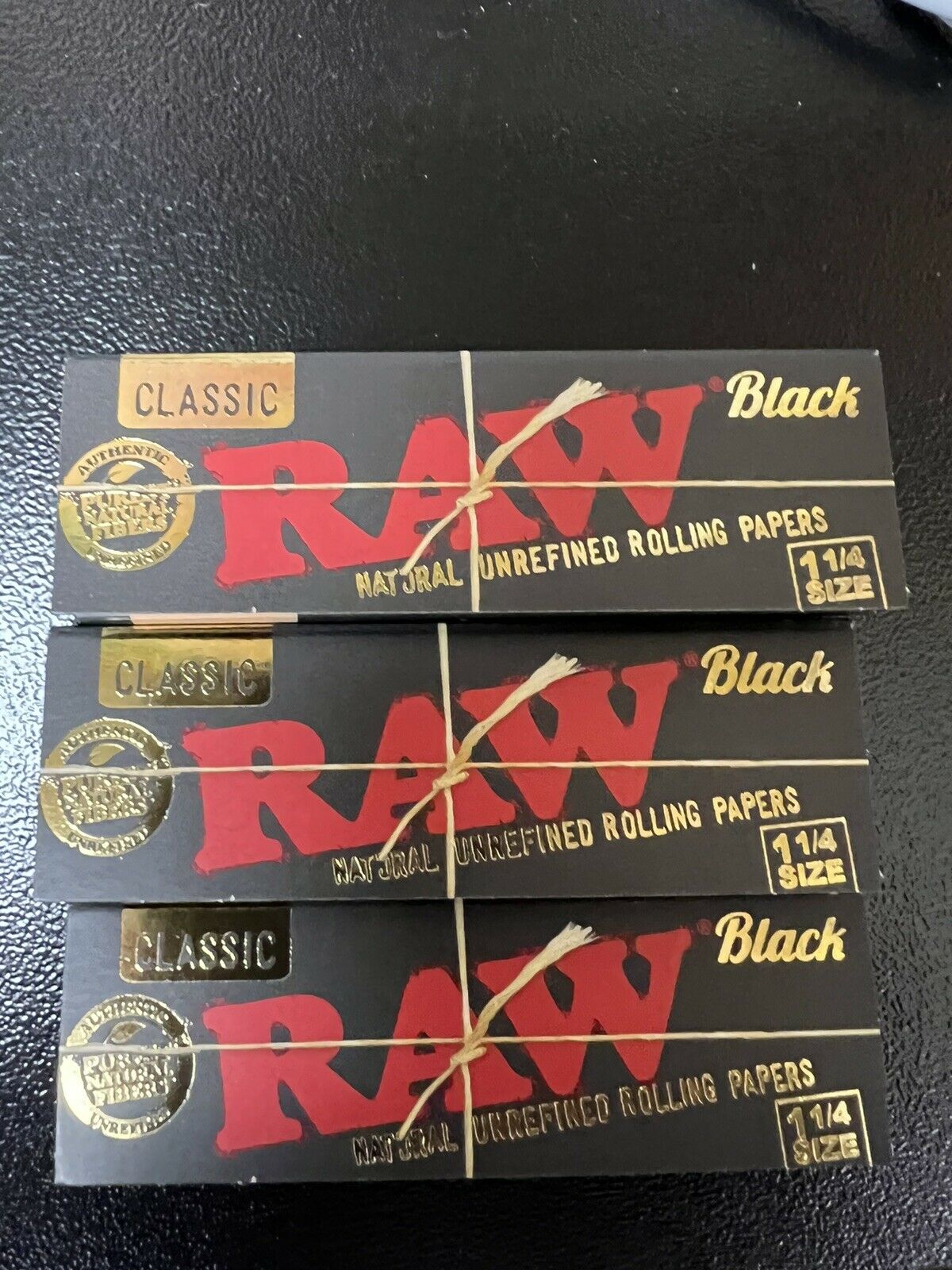 Raw Organic Black 1 1/4 Size 50 Papers Rolling Papers (3 Pack)