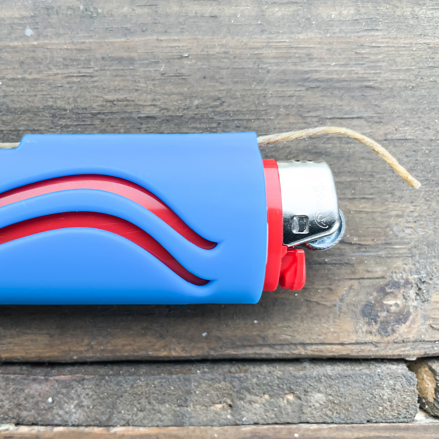 Aqua Hemp Wick Lighter Case - Fits Standard Lighters - Easy to Use Hemp Feeder for Slower & More Natural Flame